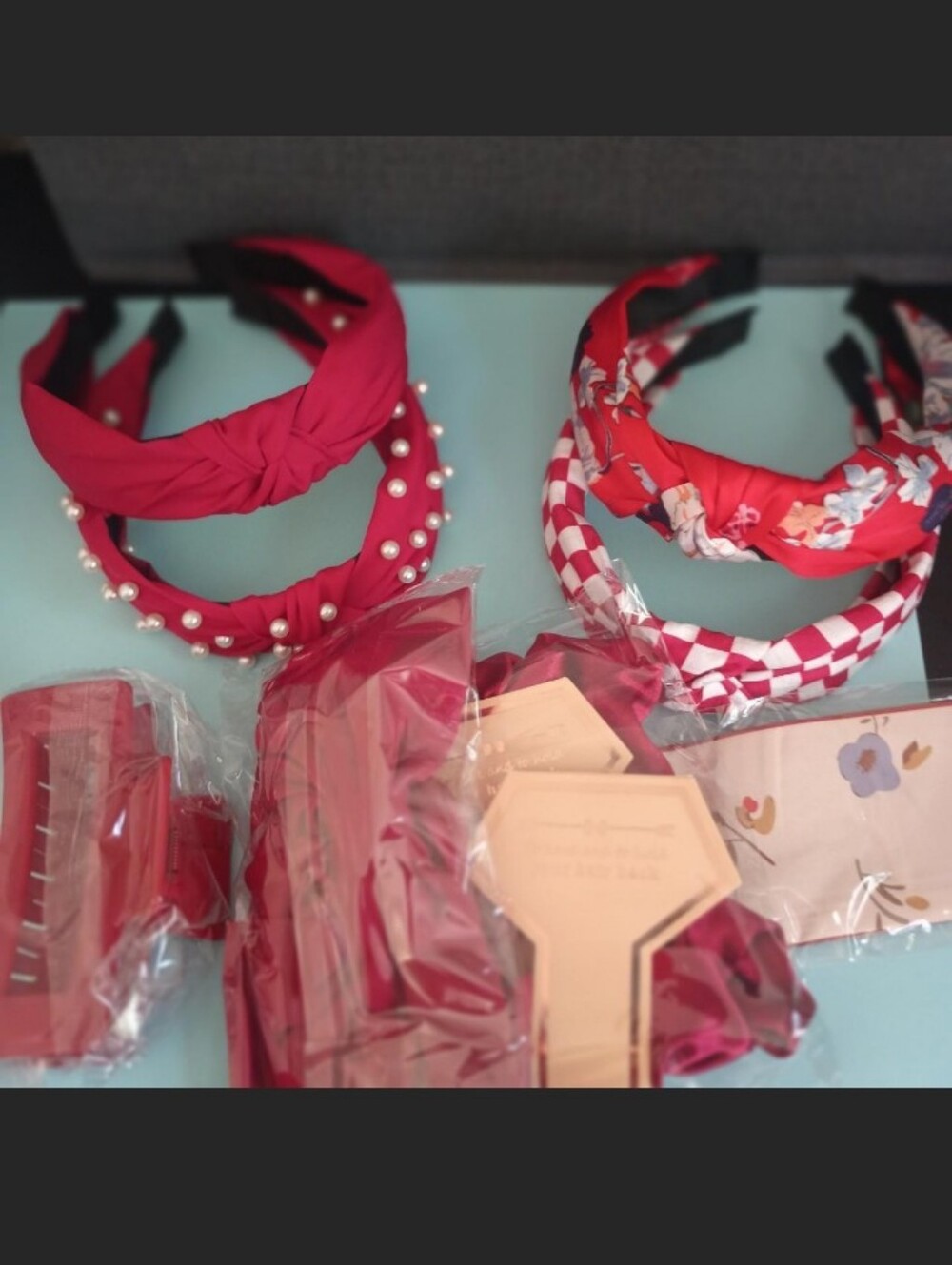 Red Women's Knot & Pearl Headband Set - Fashion Accessories